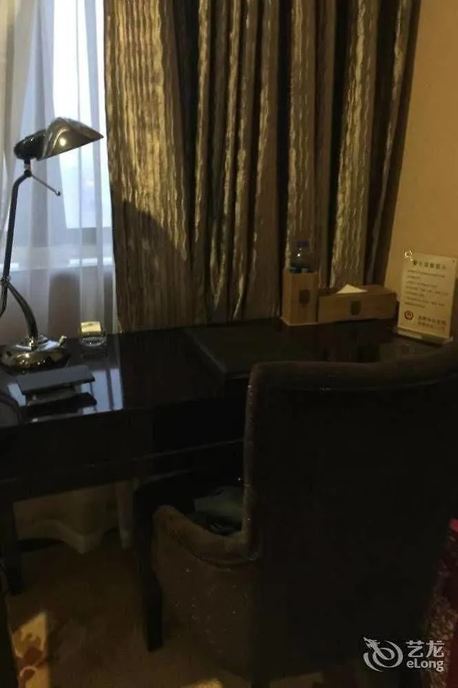 All Seasons Hotel 소주 4*,
